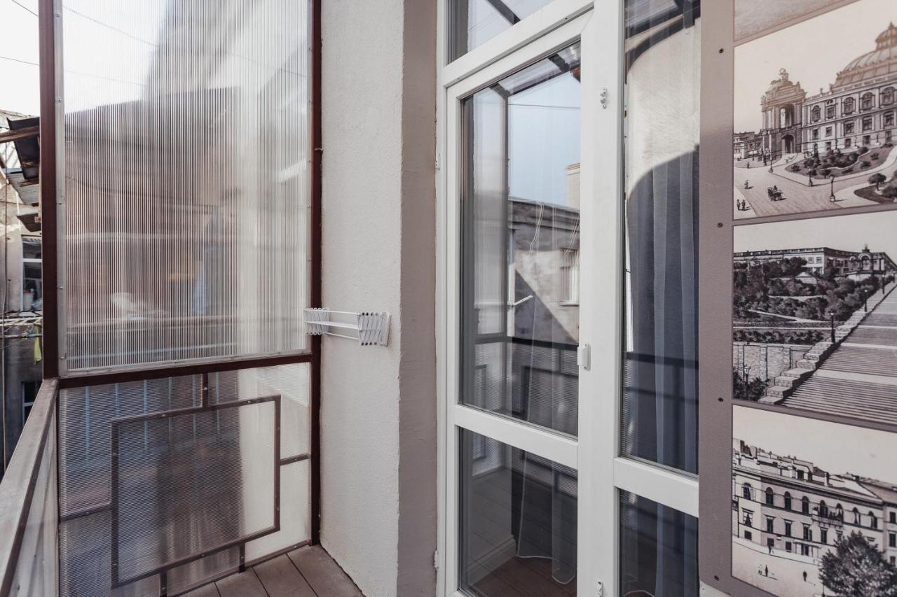City Centre Silver Apartment Odessa Esterno foto