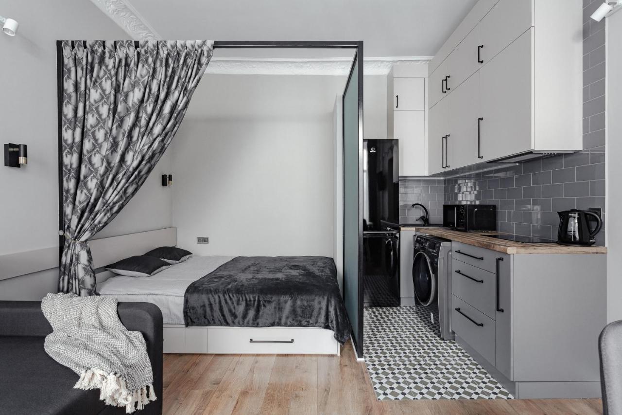 City Centre Silver Apartment Odessa Esterno foto