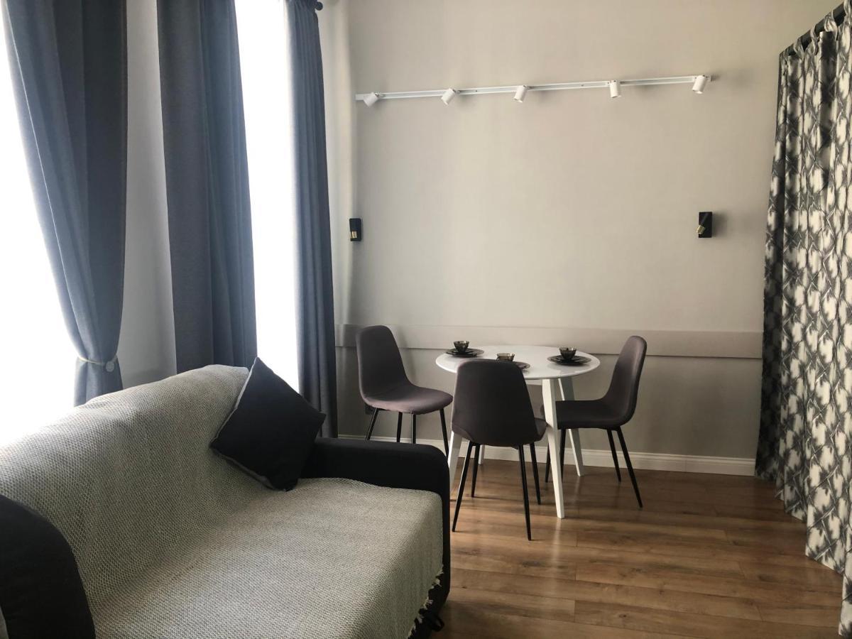City Centre Silver Apartment Odessa Esterno foto